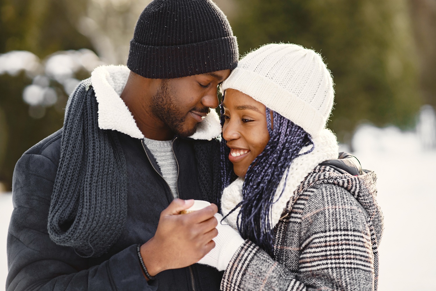 Christian Dating vs Courtship: What's the Difference?