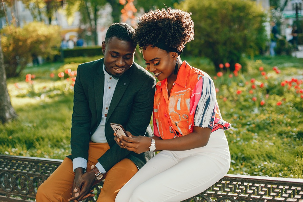 Dating or Courtship? What Does Intentional Christian Dating Really Look Like